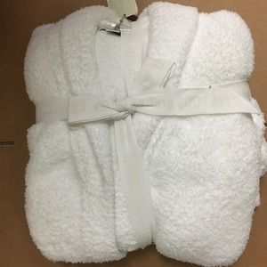White Barefoot Dreams Cozychic Sz3 Adult Robe